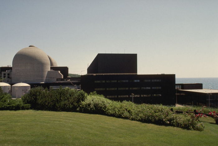 Donald C. Cook Nuclear Plant - Photo (newer photo)